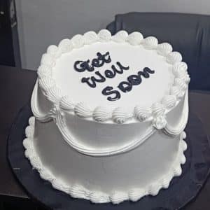 6-Inch Red Velvet & Vanilla Cake (1 Layer)