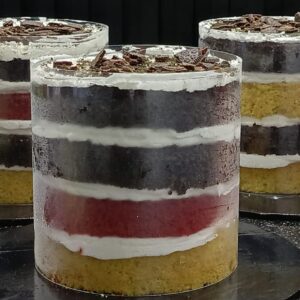 7-Inch Semi-Naked Cake (4 Layers)