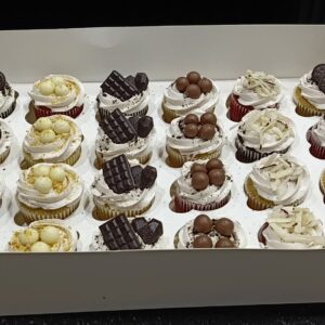Freshly Baked Cupcakes – Assorted Flavors