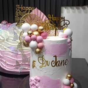 7inch 4 layers  Whipped cream cake  Vanilla chocolate Redvelvet